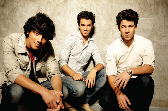 corazon222 Jonas Brothers, Nick rompe el silencio