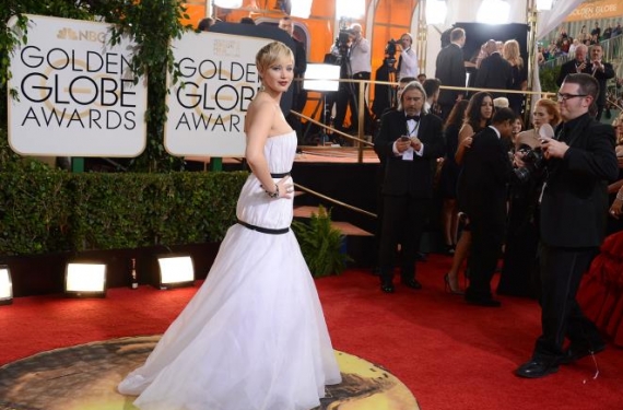 jennifer lawrence Jennifer Lawrence causa ‘furor’ en Twitter con su vestido de Dior