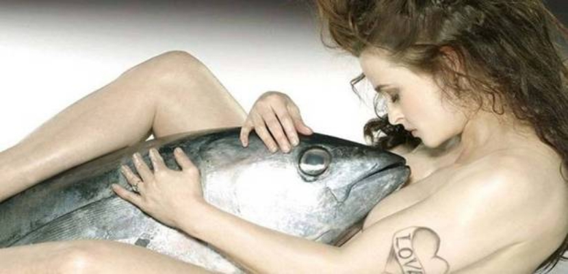  Helena Bonham Carter, desnuda con un atún